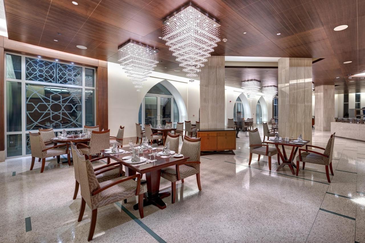 Crowne Plaza By Ihg 5*