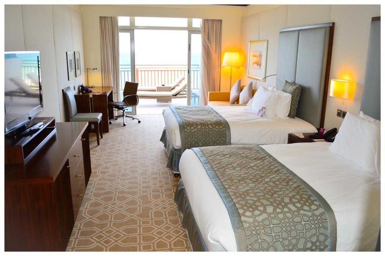 Hotel Crowne Plaza By Ihg Duqm