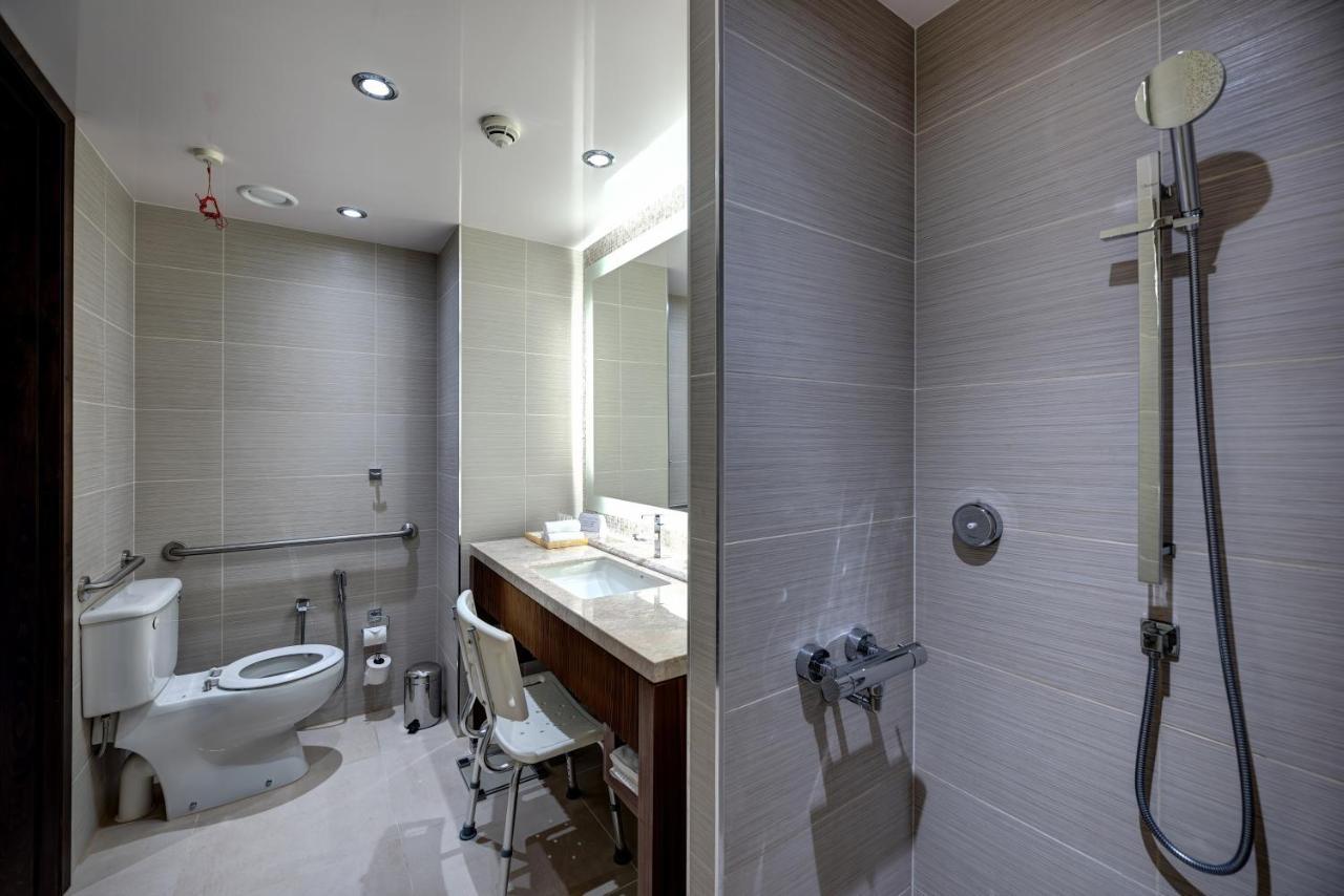 Crowne Plaza By Ihg Hotel